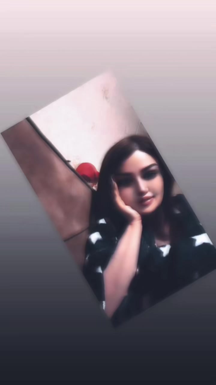 @•☾𝓔☽