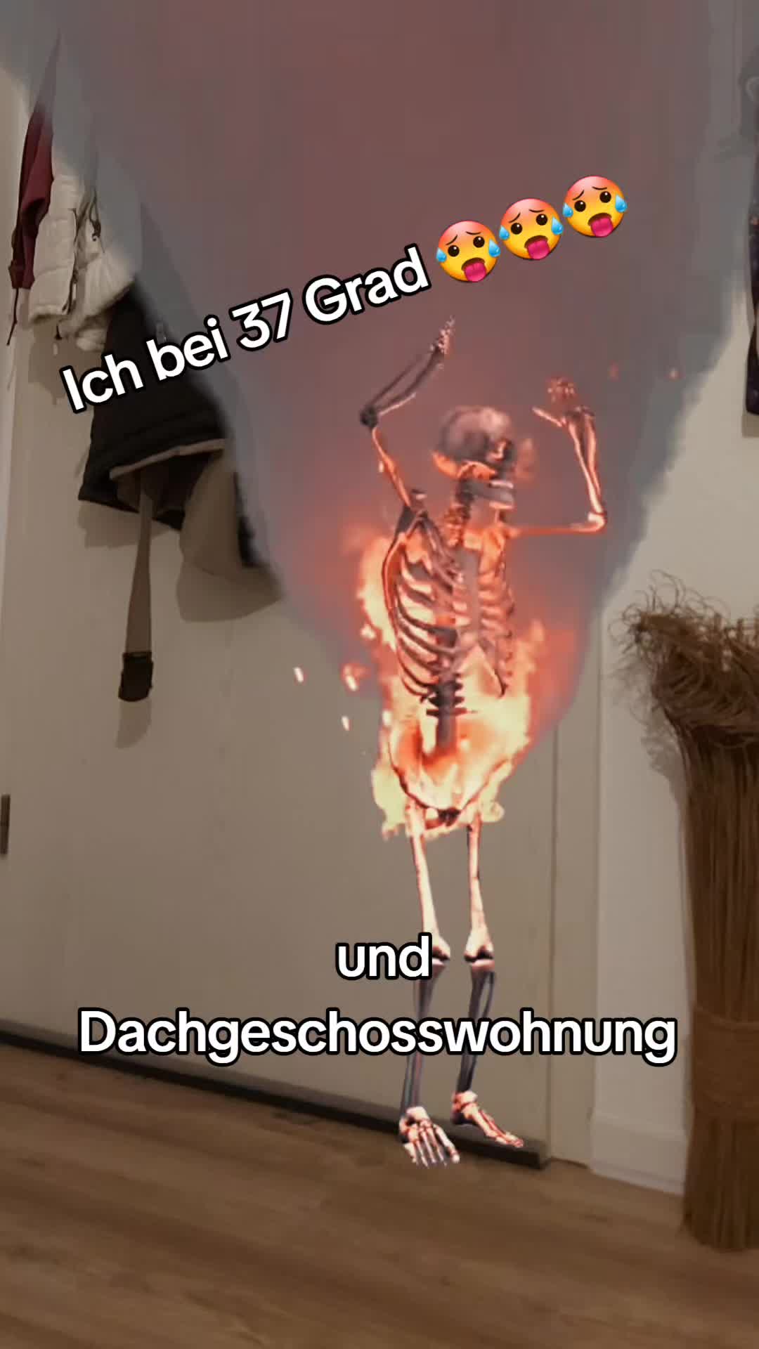 @RacheEngel1993😈