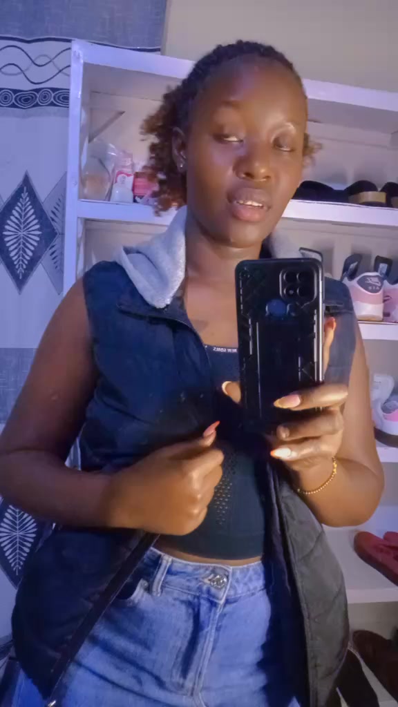 @NI VAAL 🦋