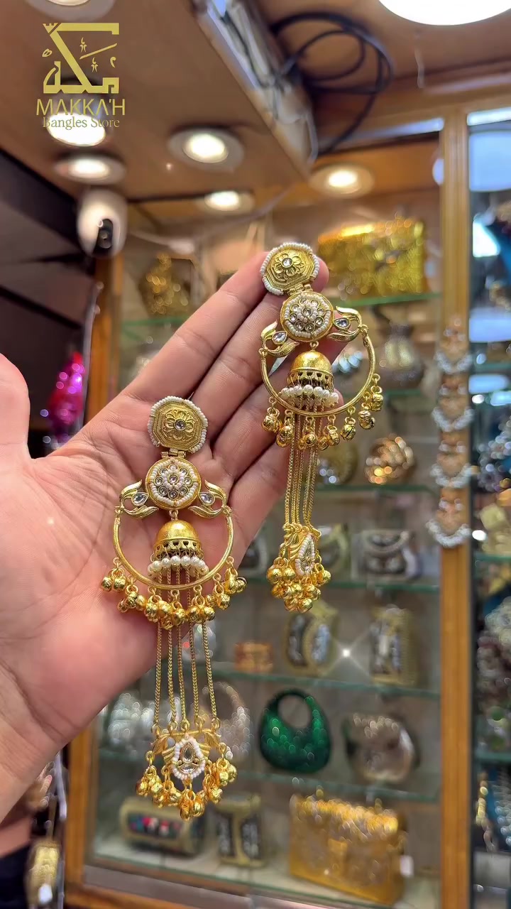 @Makkah bangles store