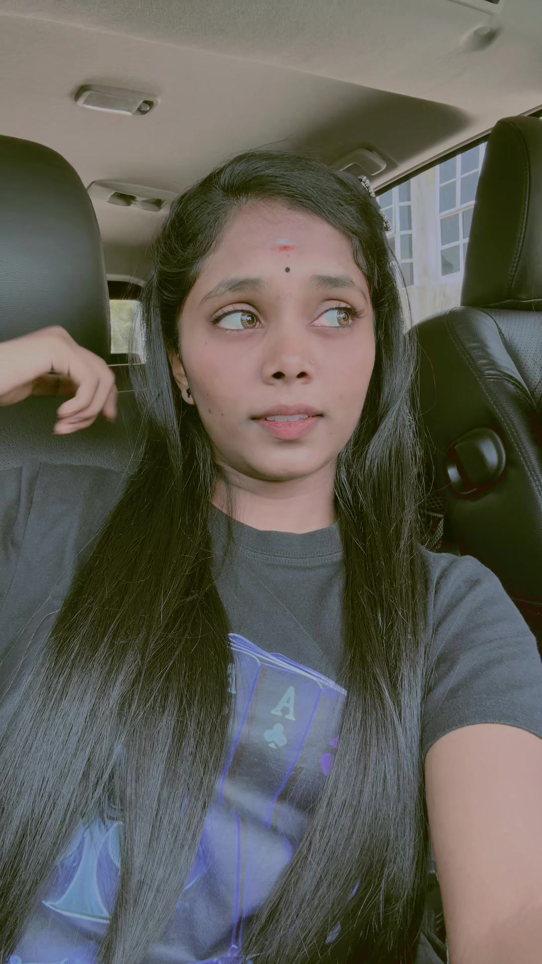 @Aishu🪽