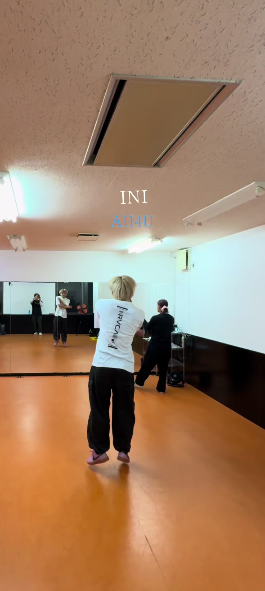 @モモンガ