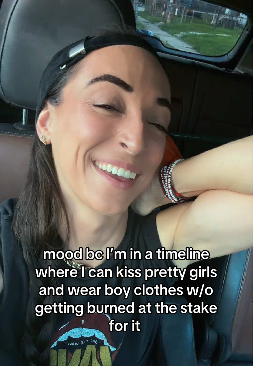 @lesbianflexx | WLW Community