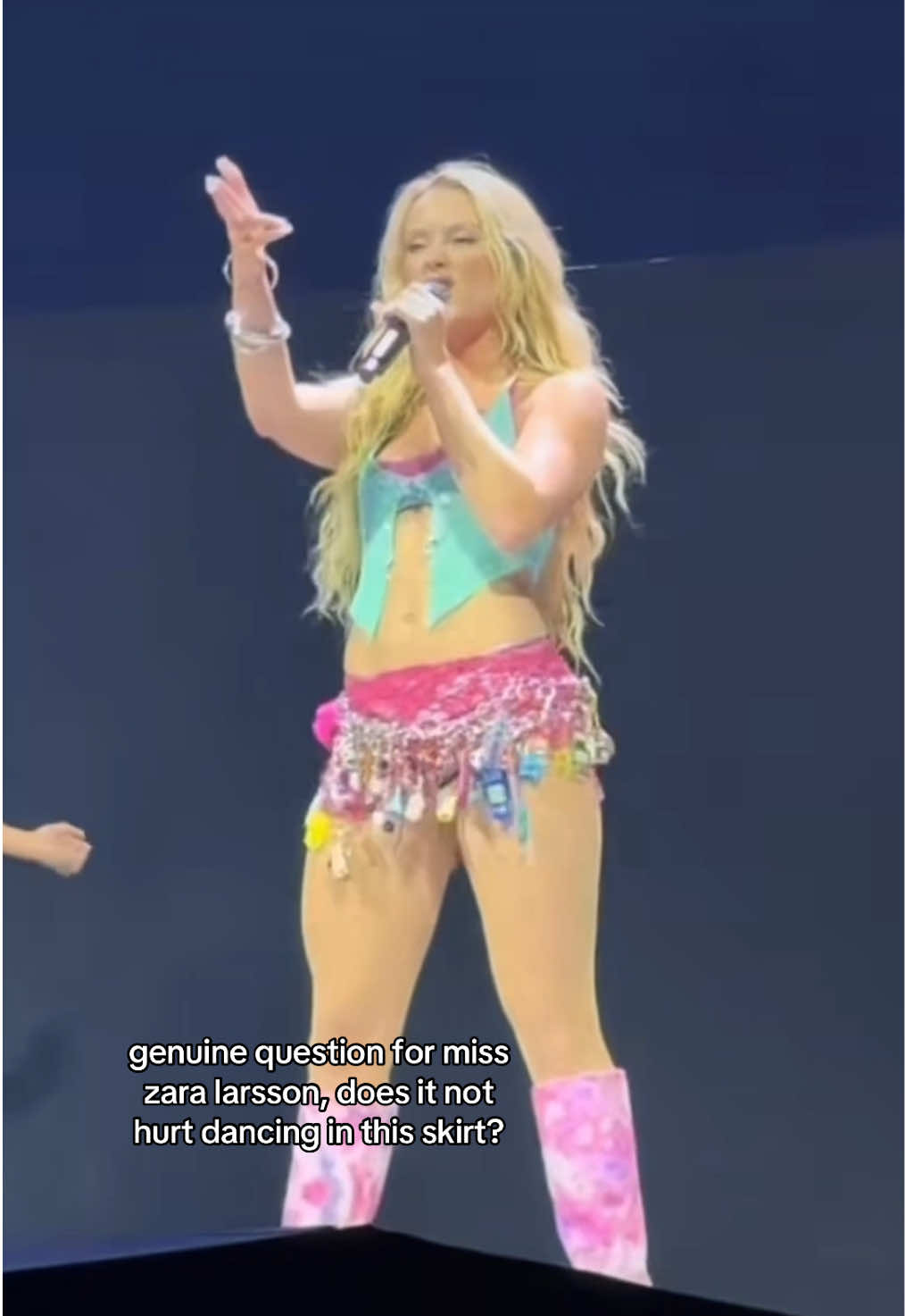 @hayley ྀིྀི⸆⸉✪