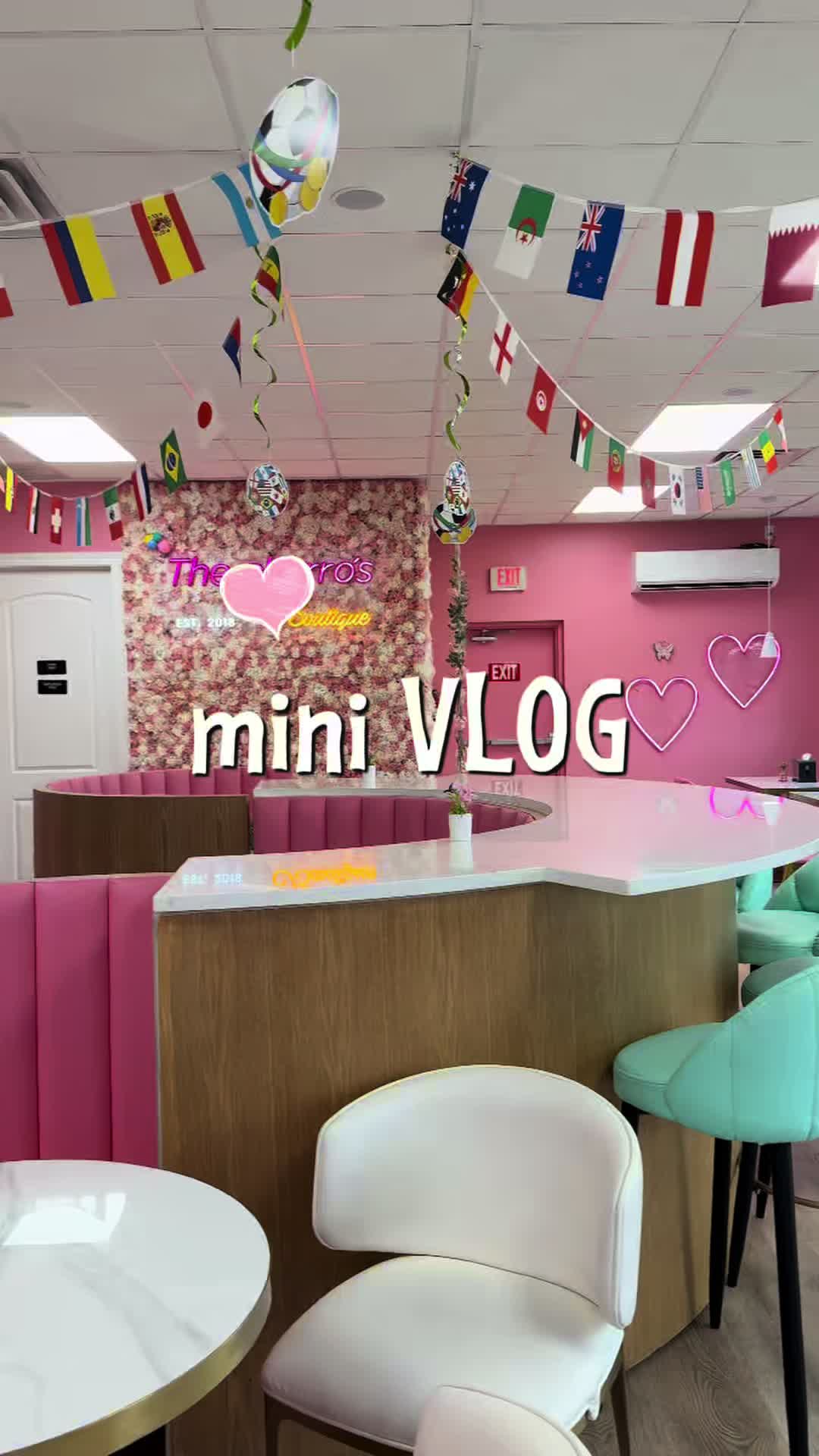 @queenbee.plus4
