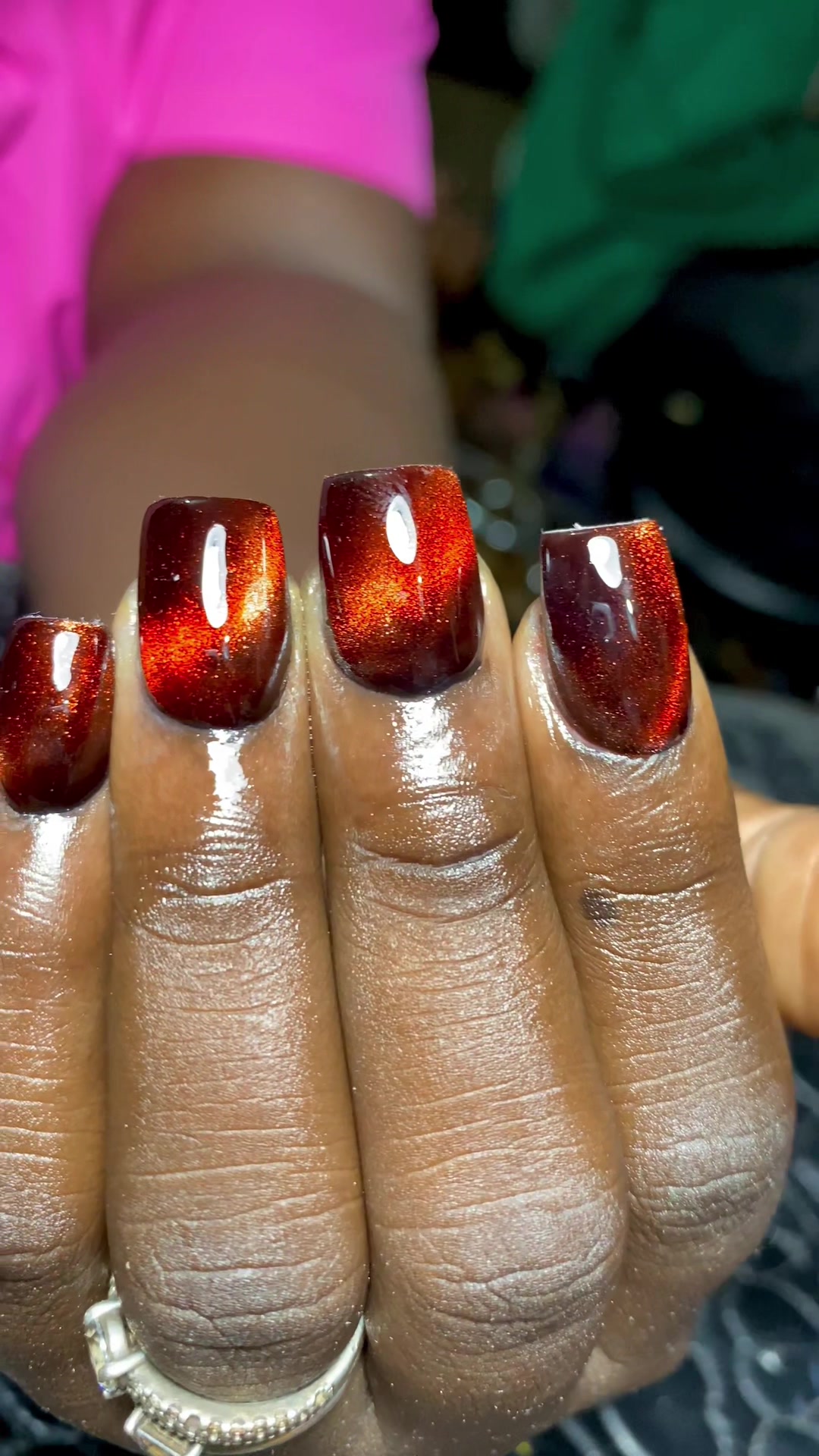 @NKM nail’s Maman na conteneur