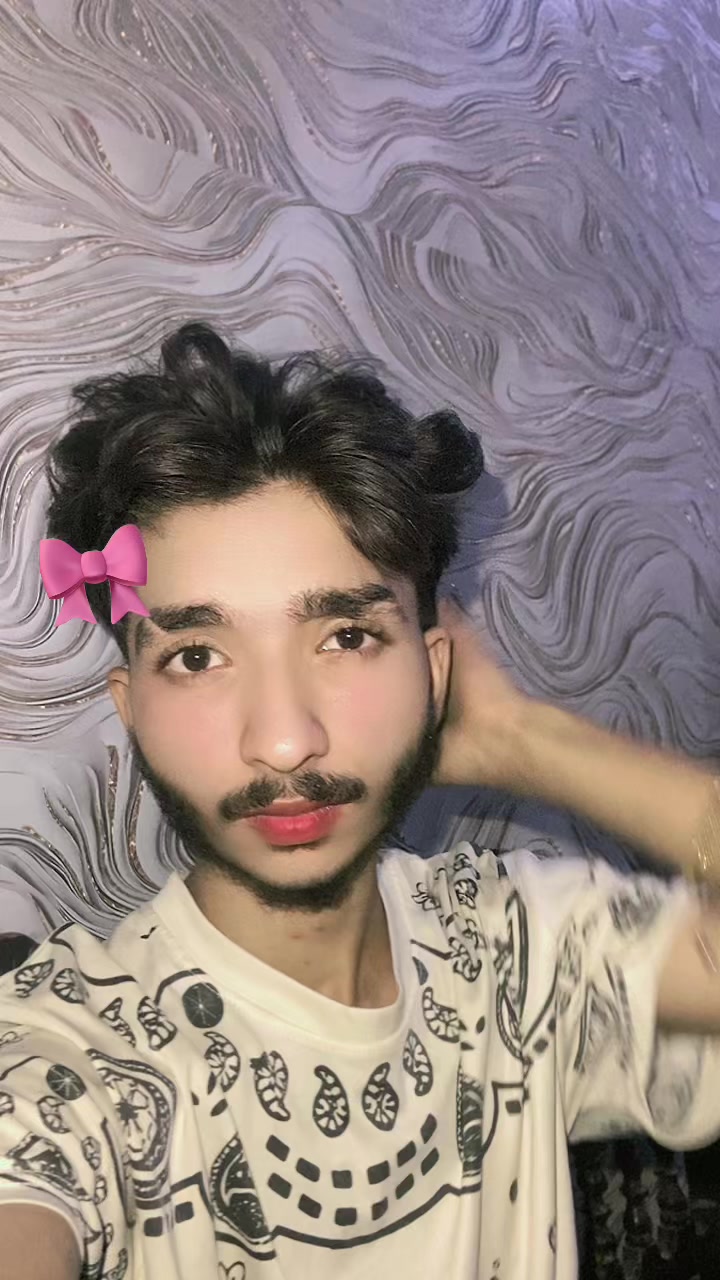 @🤍ℳǻ𝚕𝙞ⲕ🥀