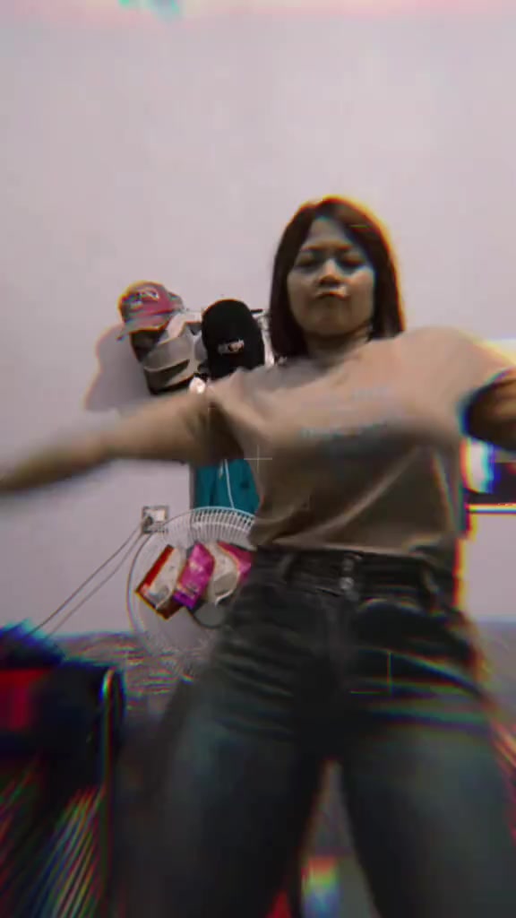@MoZza RATu GeBOY💃💃