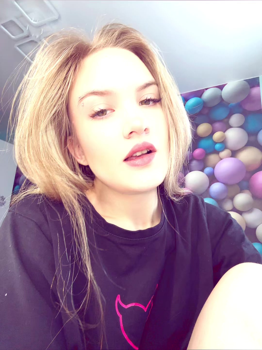 @Vivixs