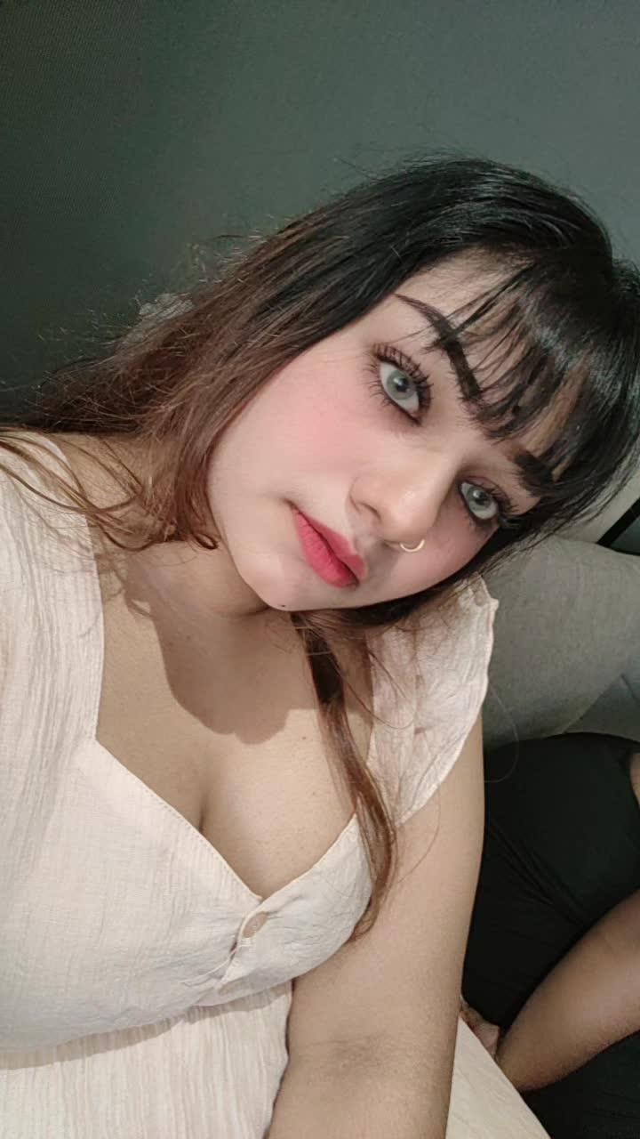 @valarmathinaikar07_🍷🍾