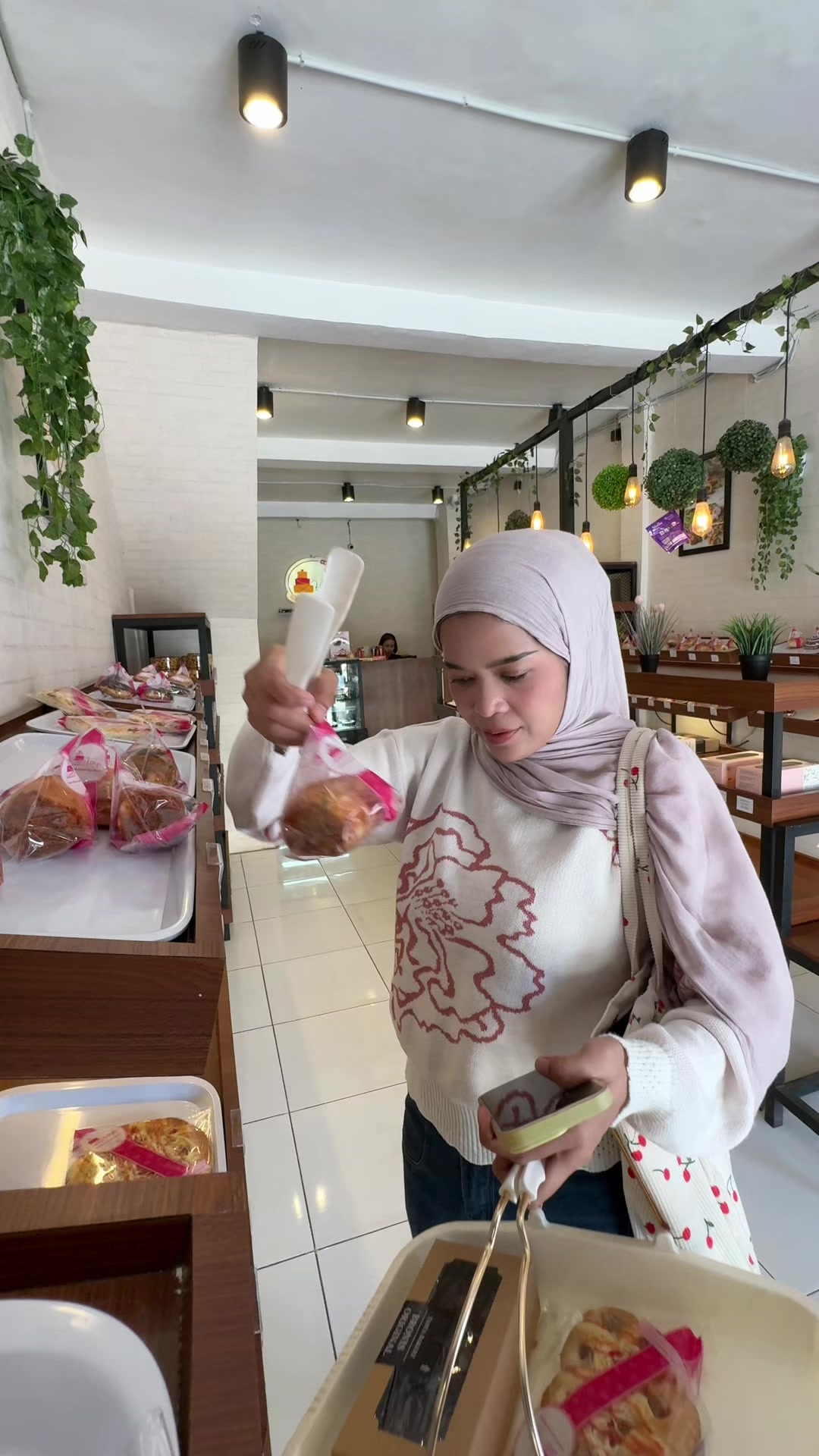@Yeniwa_