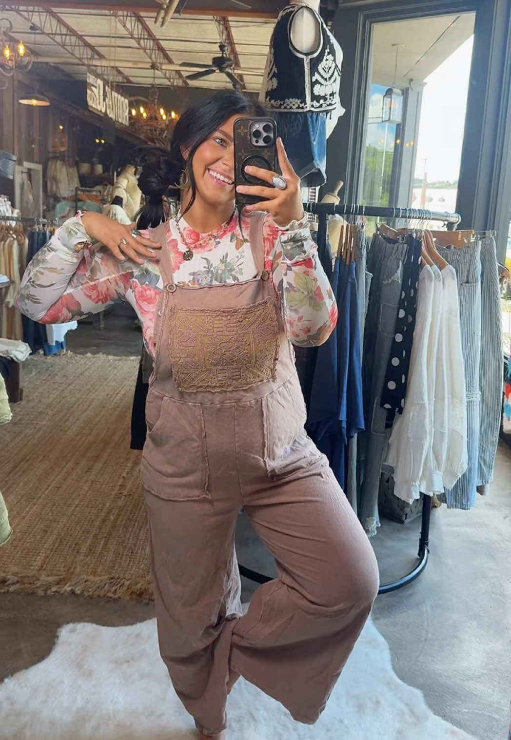 @karmasageboutique