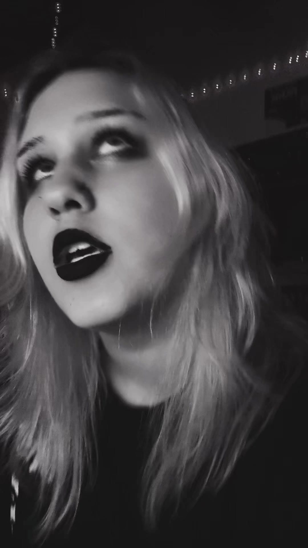 @cн&alpha;яℓєу🦇