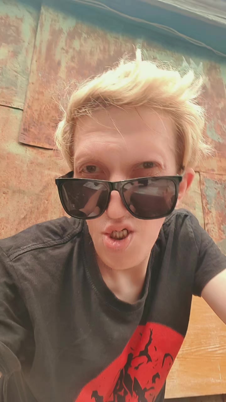 @🤌ваш CRAZY 👋