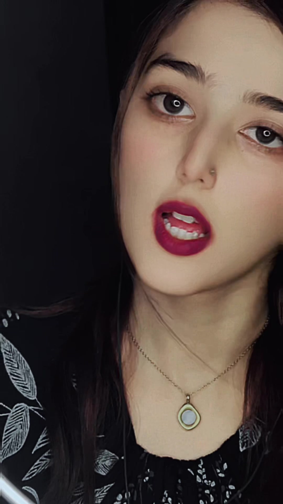 @𝕾𝖆𝖒𝖊𝖊𝖗𝖆 𝕶𝖍𝖆𝖓 🕊️