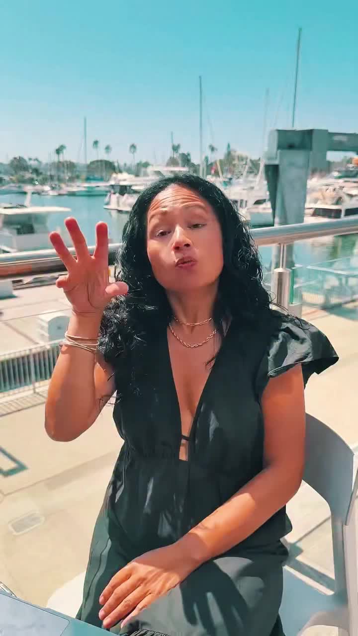 @Dr Catalina | Psychologist