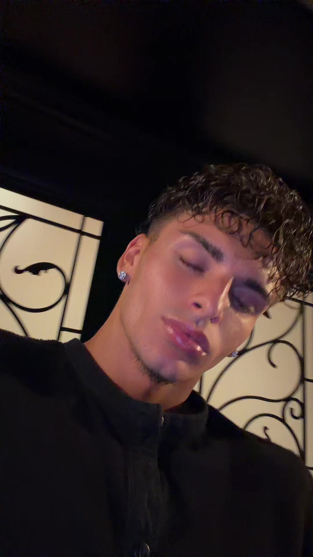 @chris.nikoo