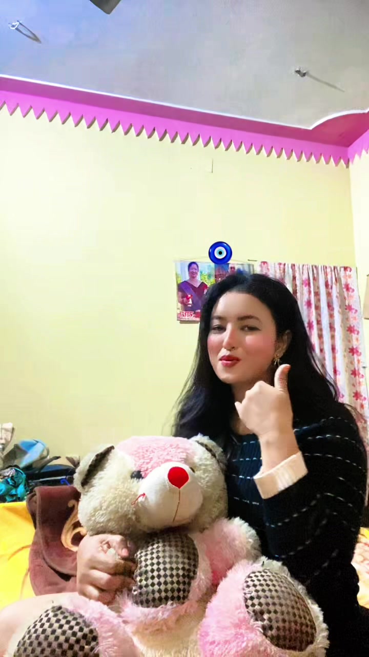 @ruBi...😘