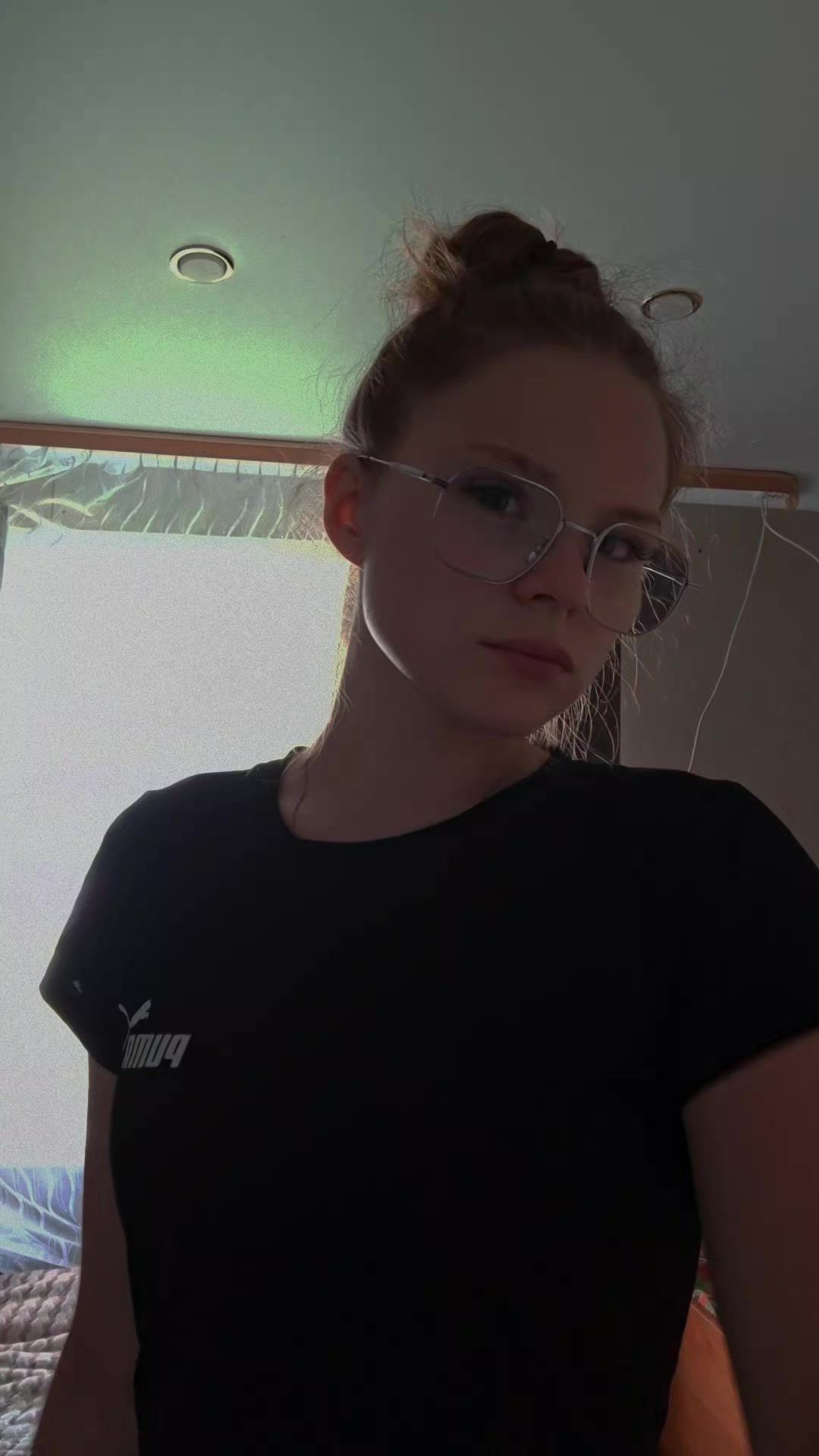 @✘