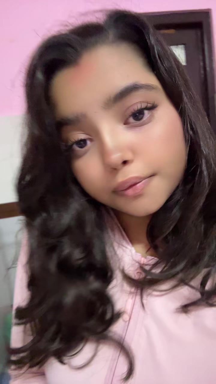 @prakriti लक्कि लेडि❤️