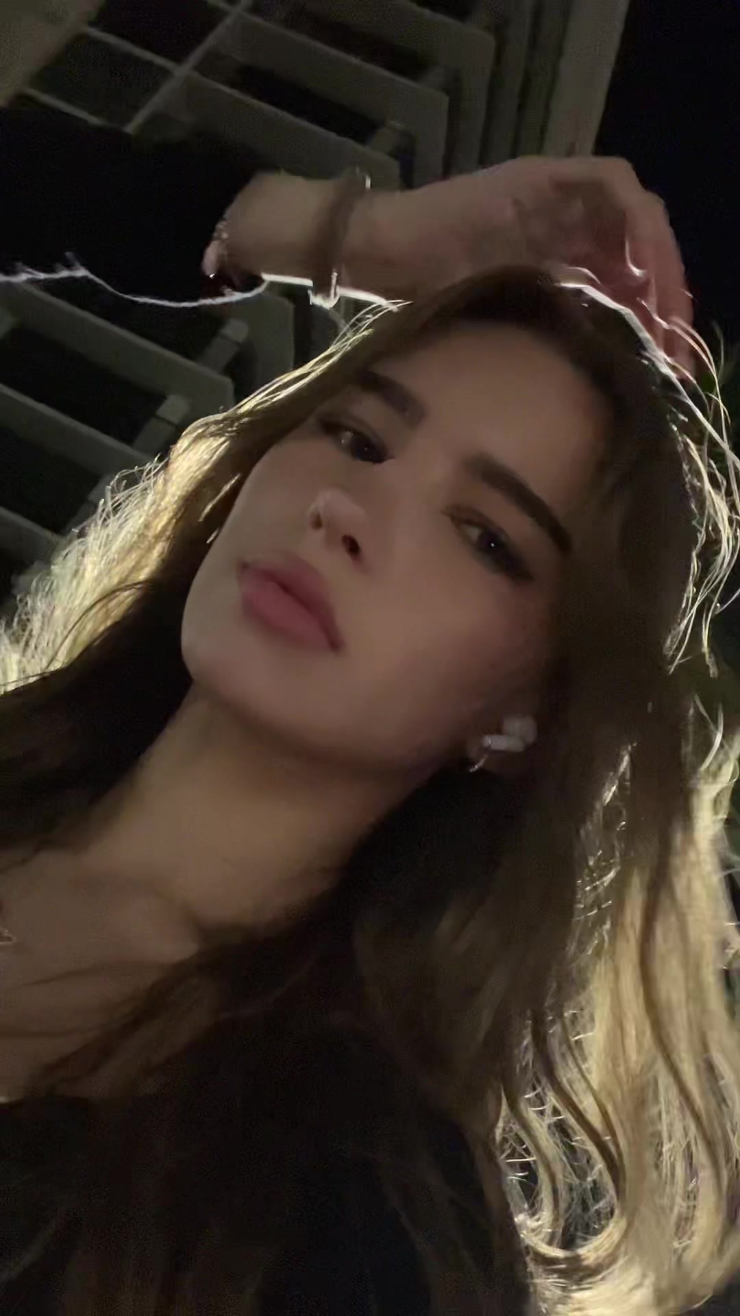 @lizka