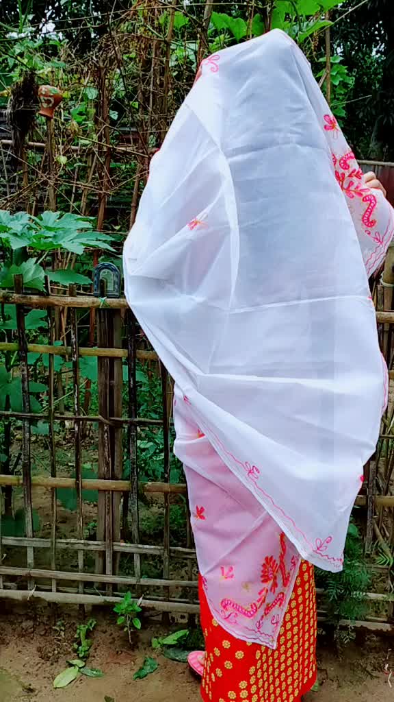 @gitu moni Deka 123