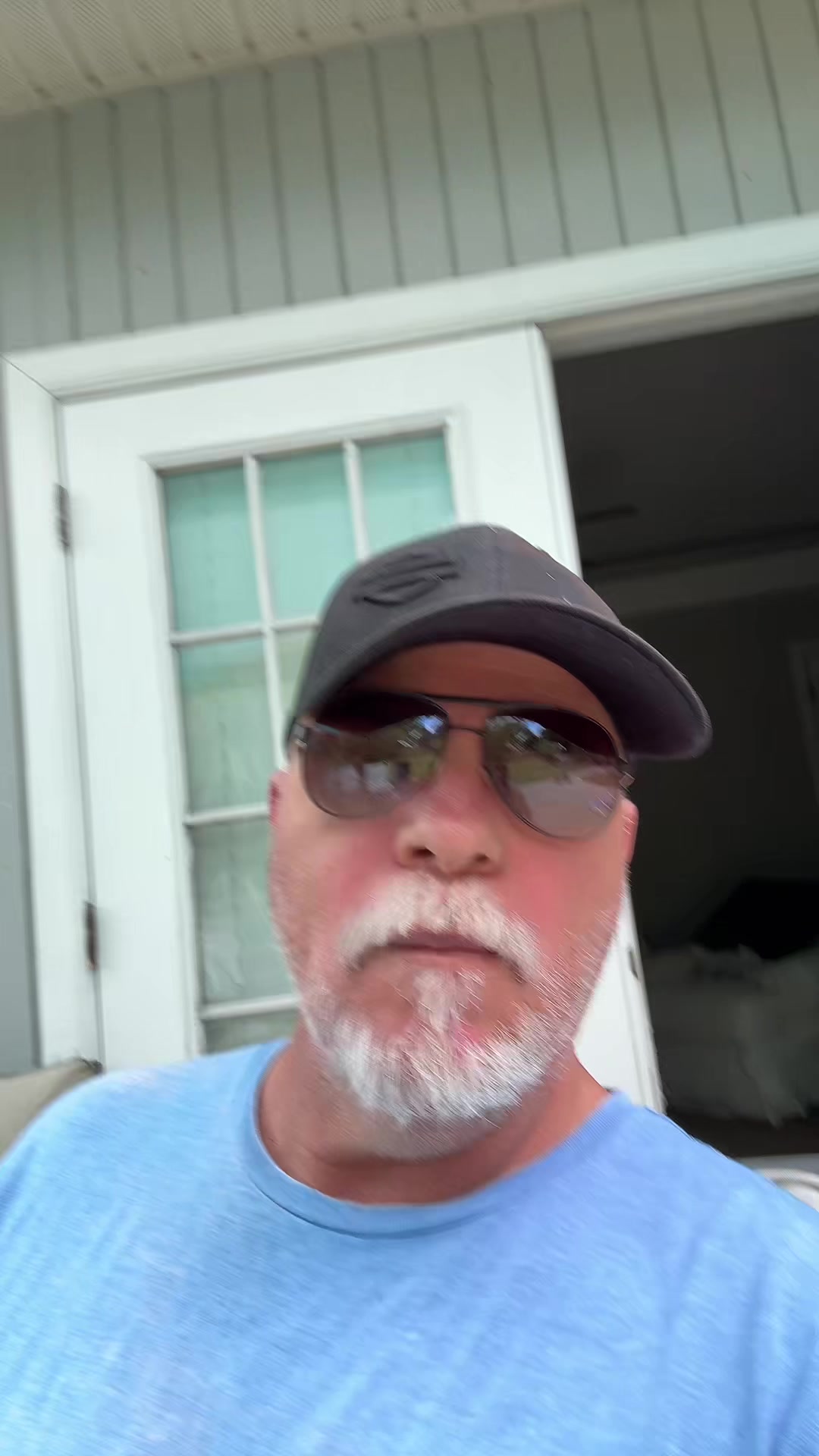 @moneybythemile