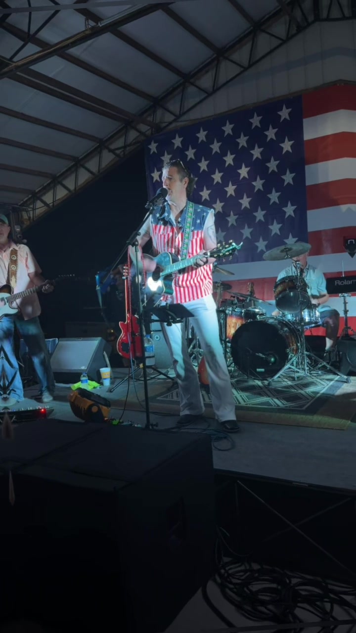 @Lyndsey