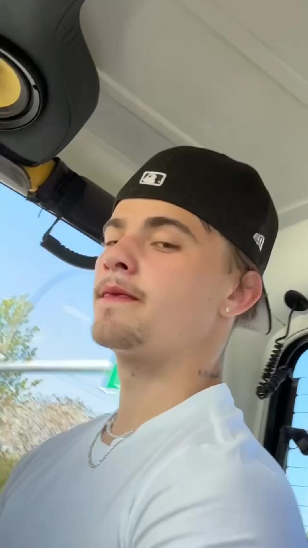 @bujbruh