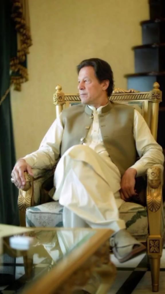 @LadlaBaloch313bv