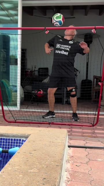 @Luciano Llama