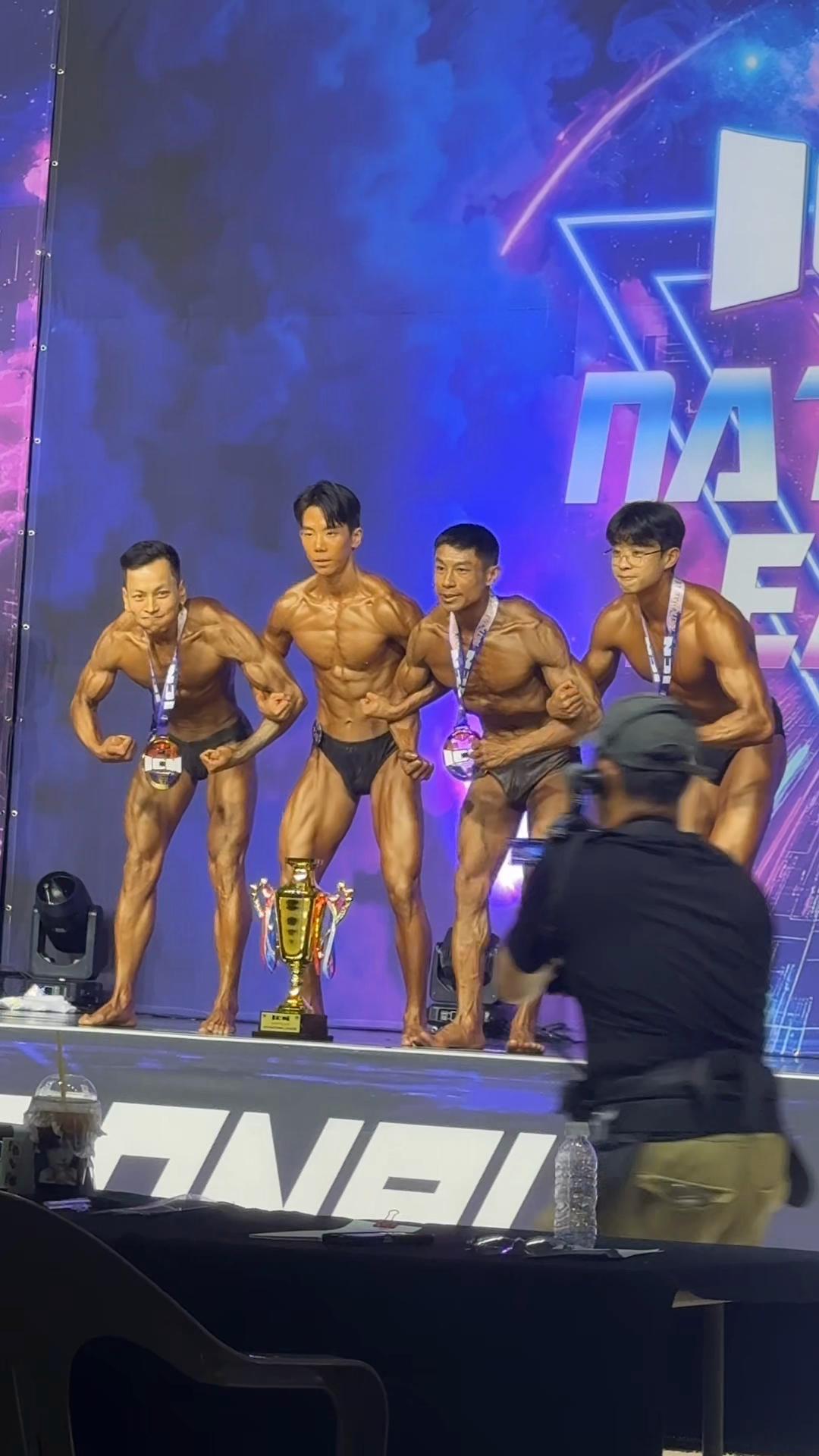 @Mongolian.Hunk