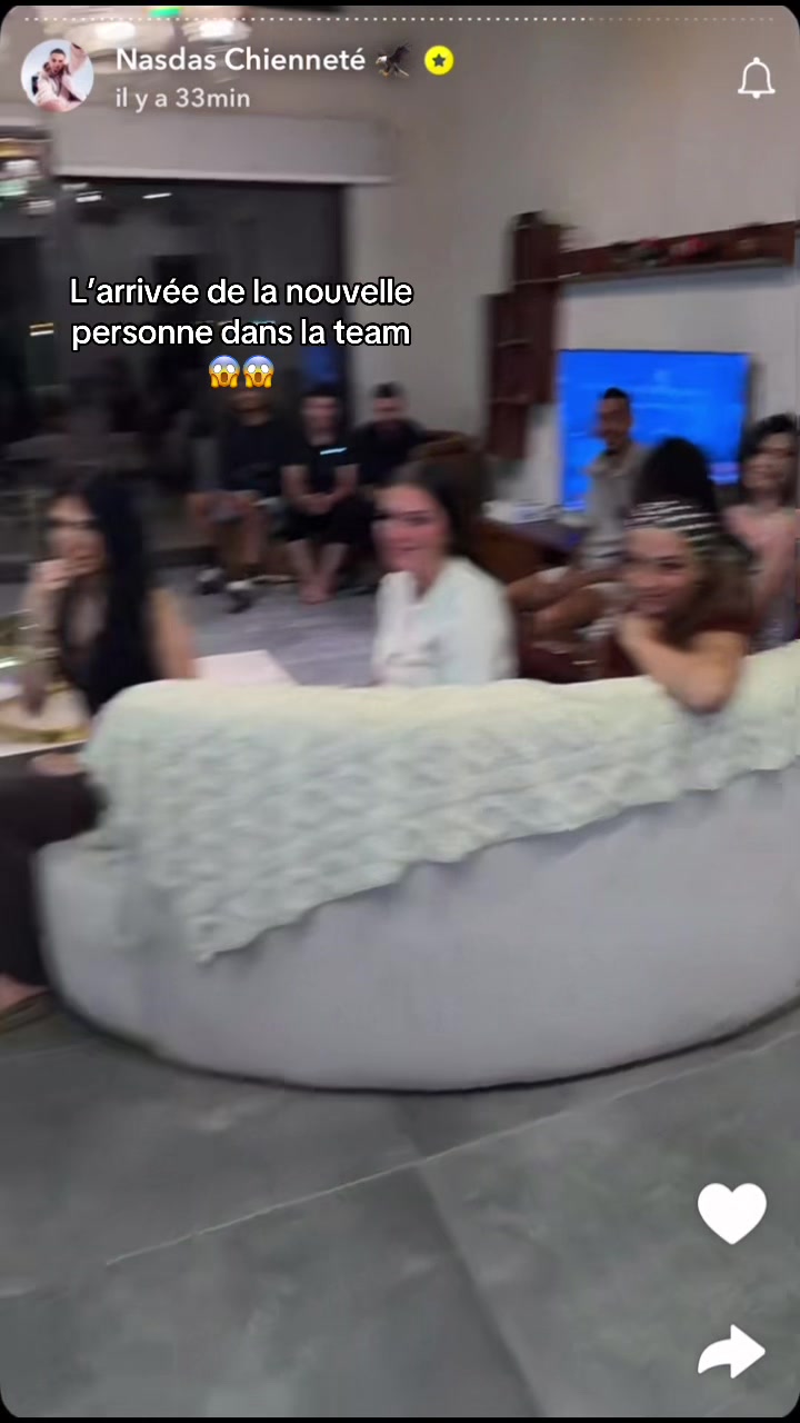 @P00VV_