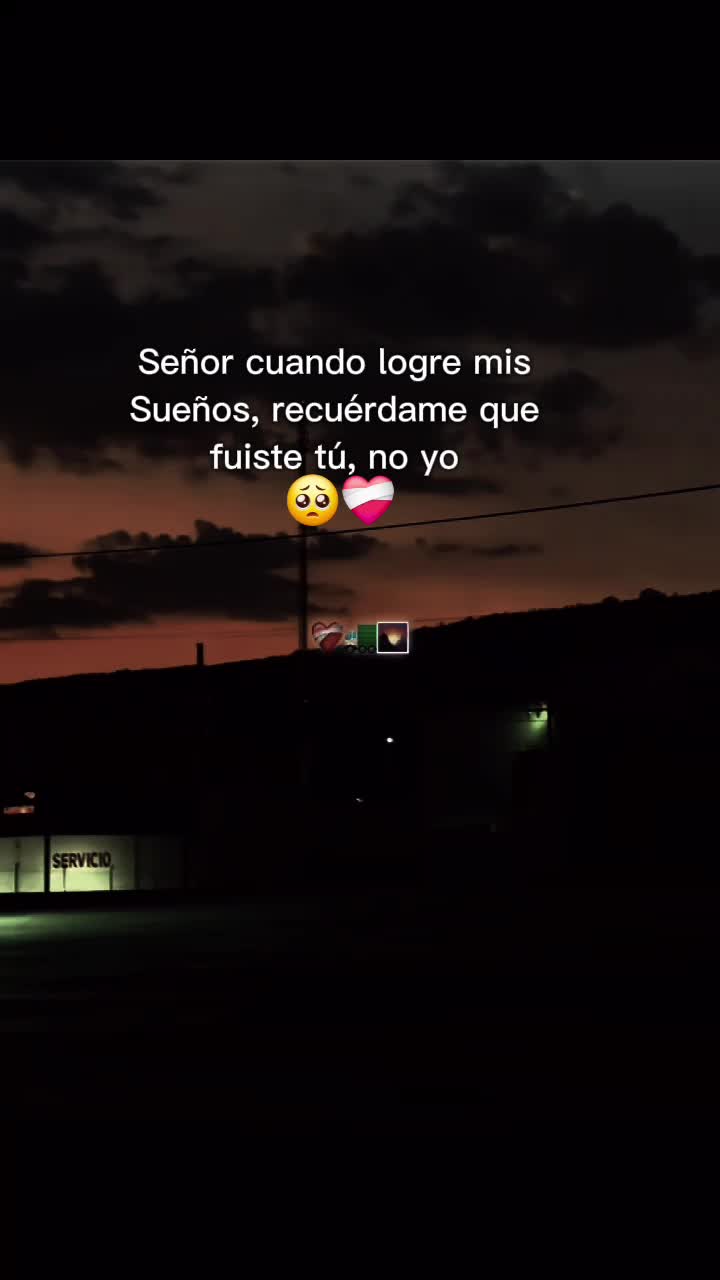@𝐸𝓁𝓋𝒾𝒶 𝐿𝑜𝓅𝑒𝓏 🥴💋