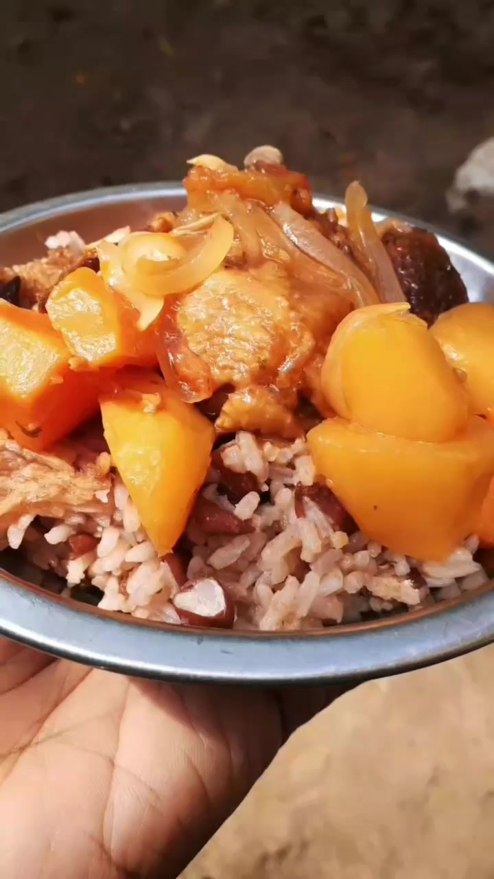 @UrbanLilyAyiti