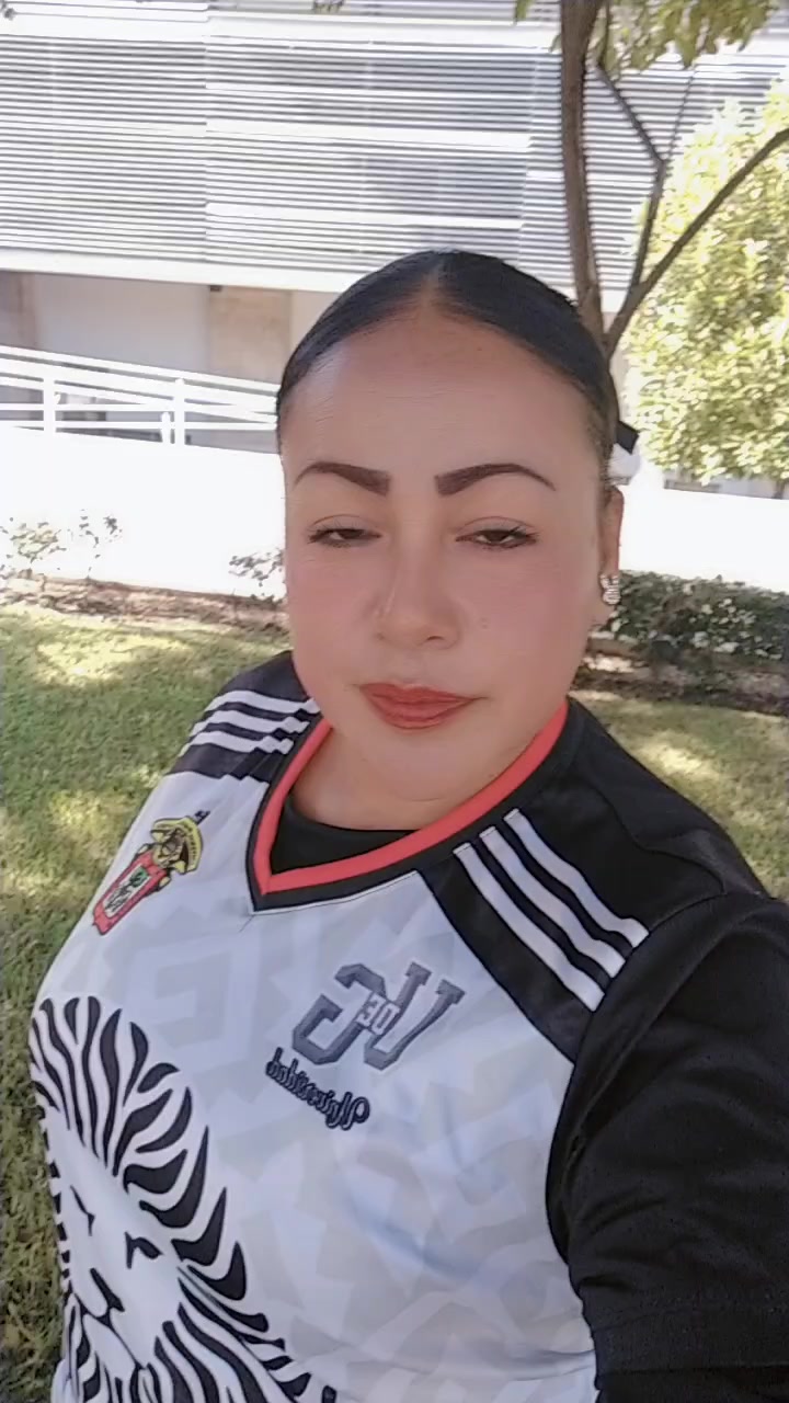 @Claudia Perez