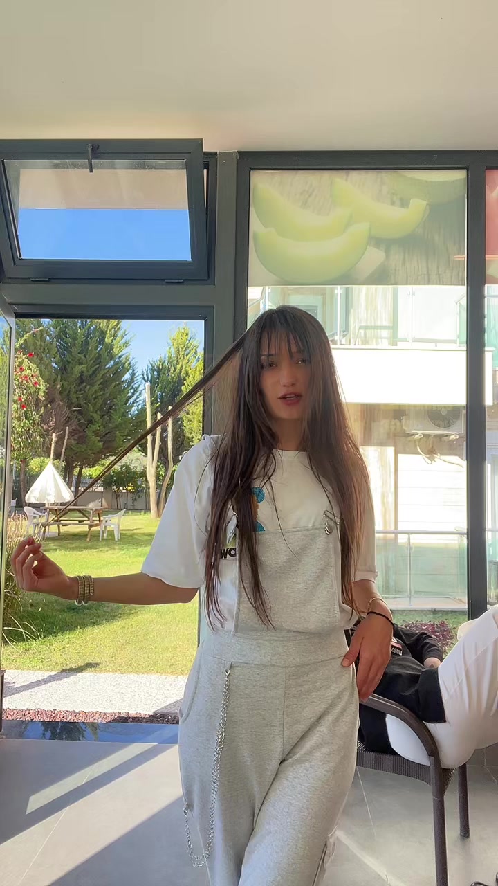 @Emine Nur G&uuml;lten