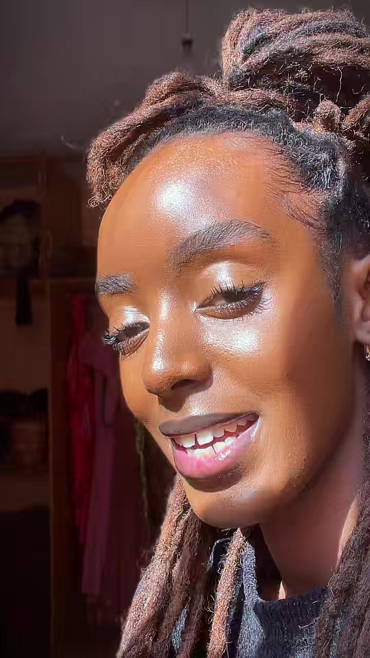 @Miss_ Nadia