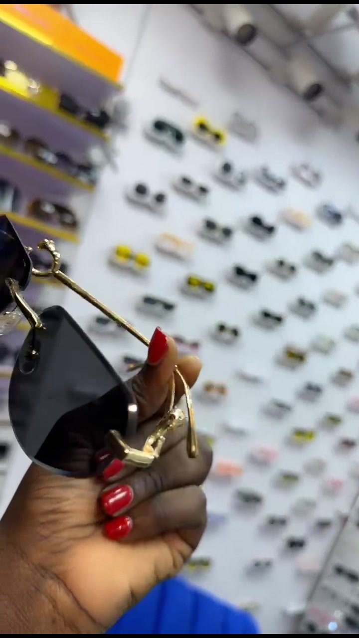@AKURE SUNGLASS VENDOR 1