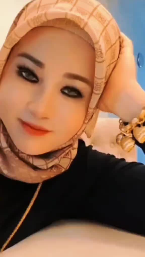 @Cik Puan Seri Aura