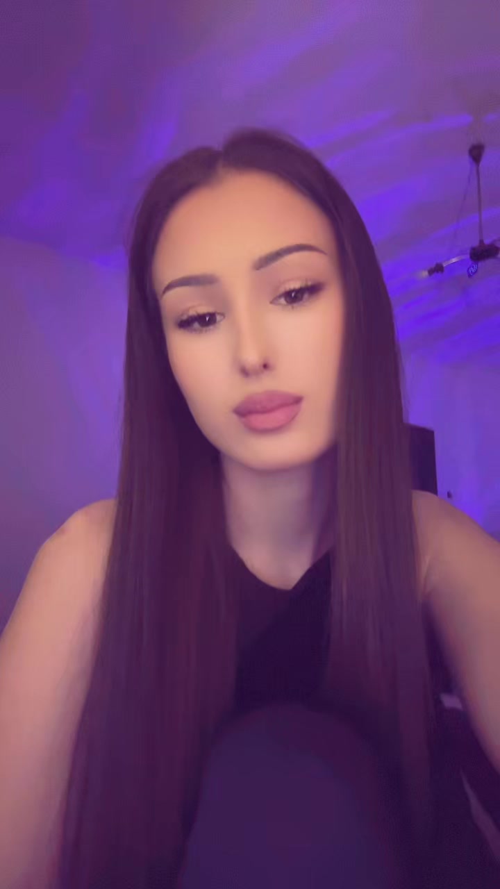 @👑