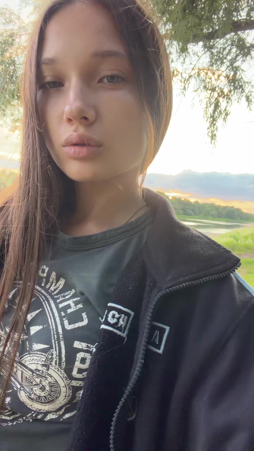 @AnnaPierce