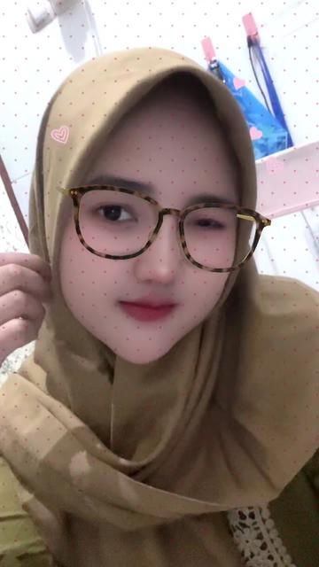 @Tiyaaaa_a