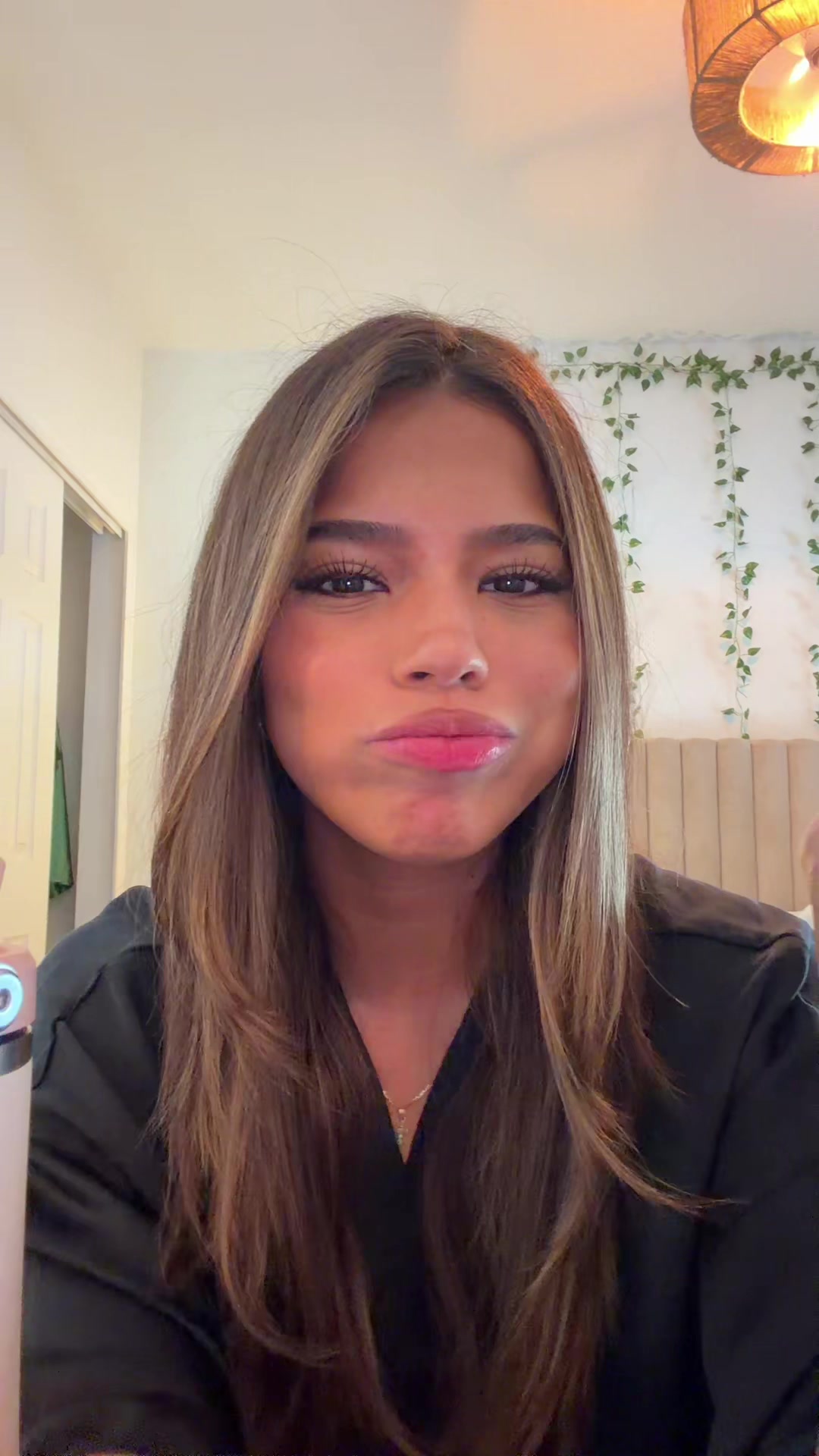 @daniela