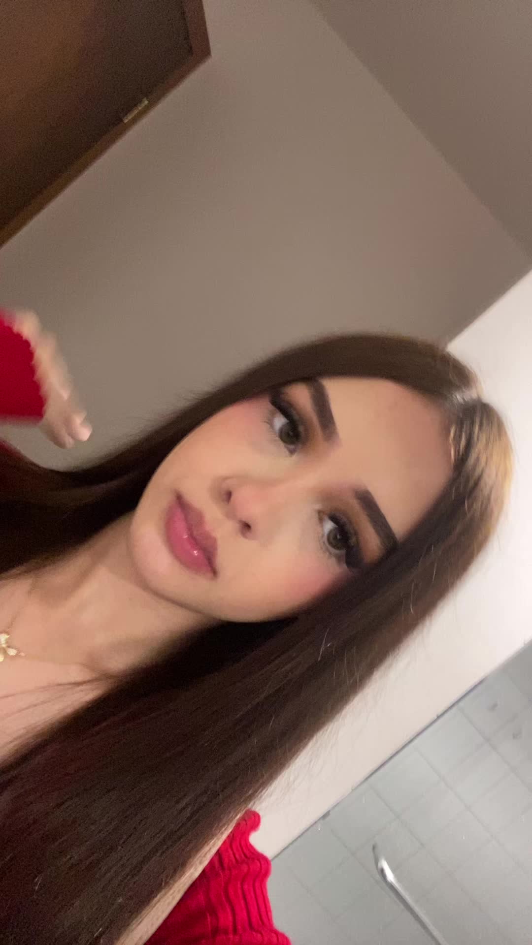 @Annaiz