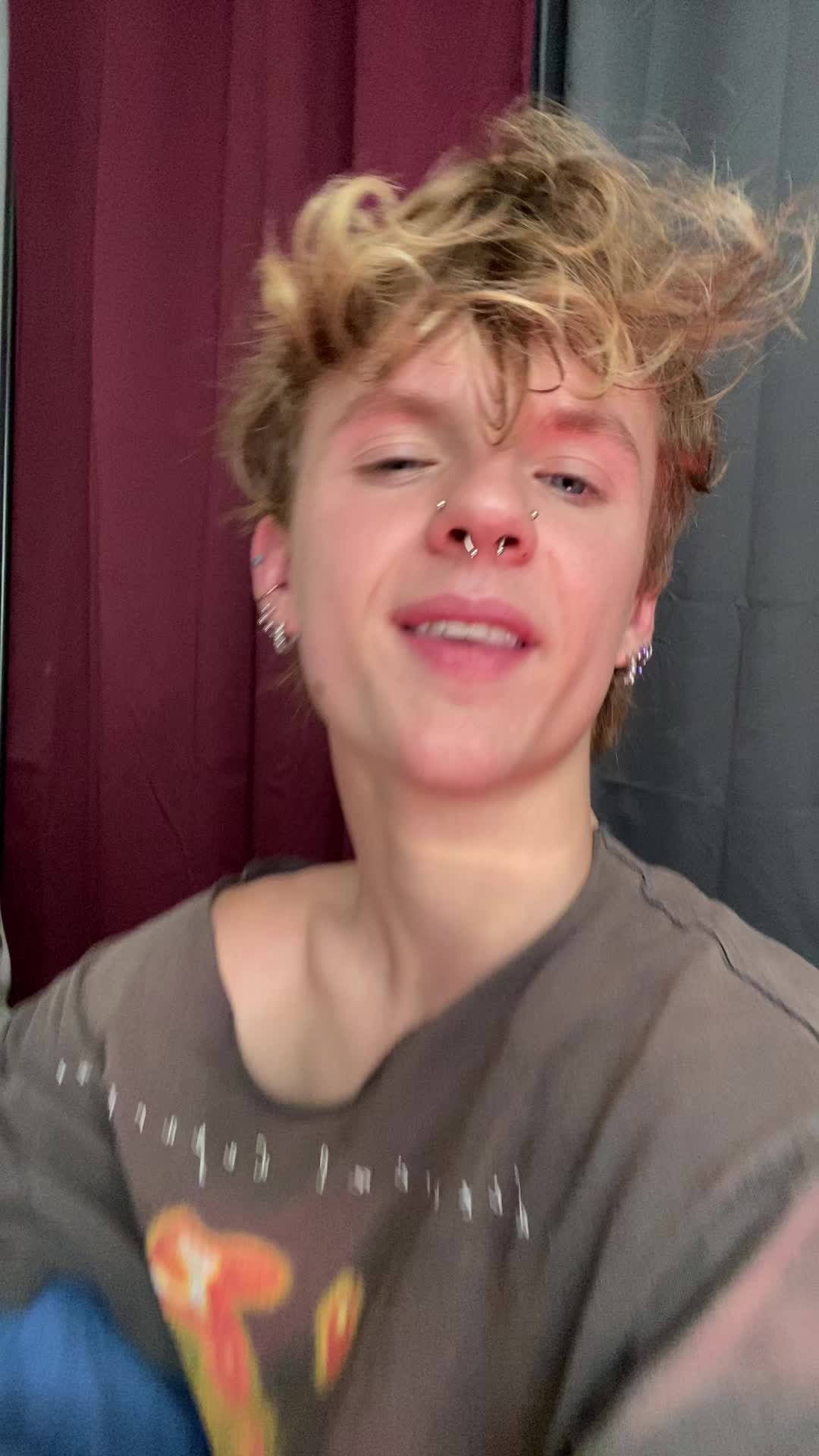 @Kanyunar ☮️