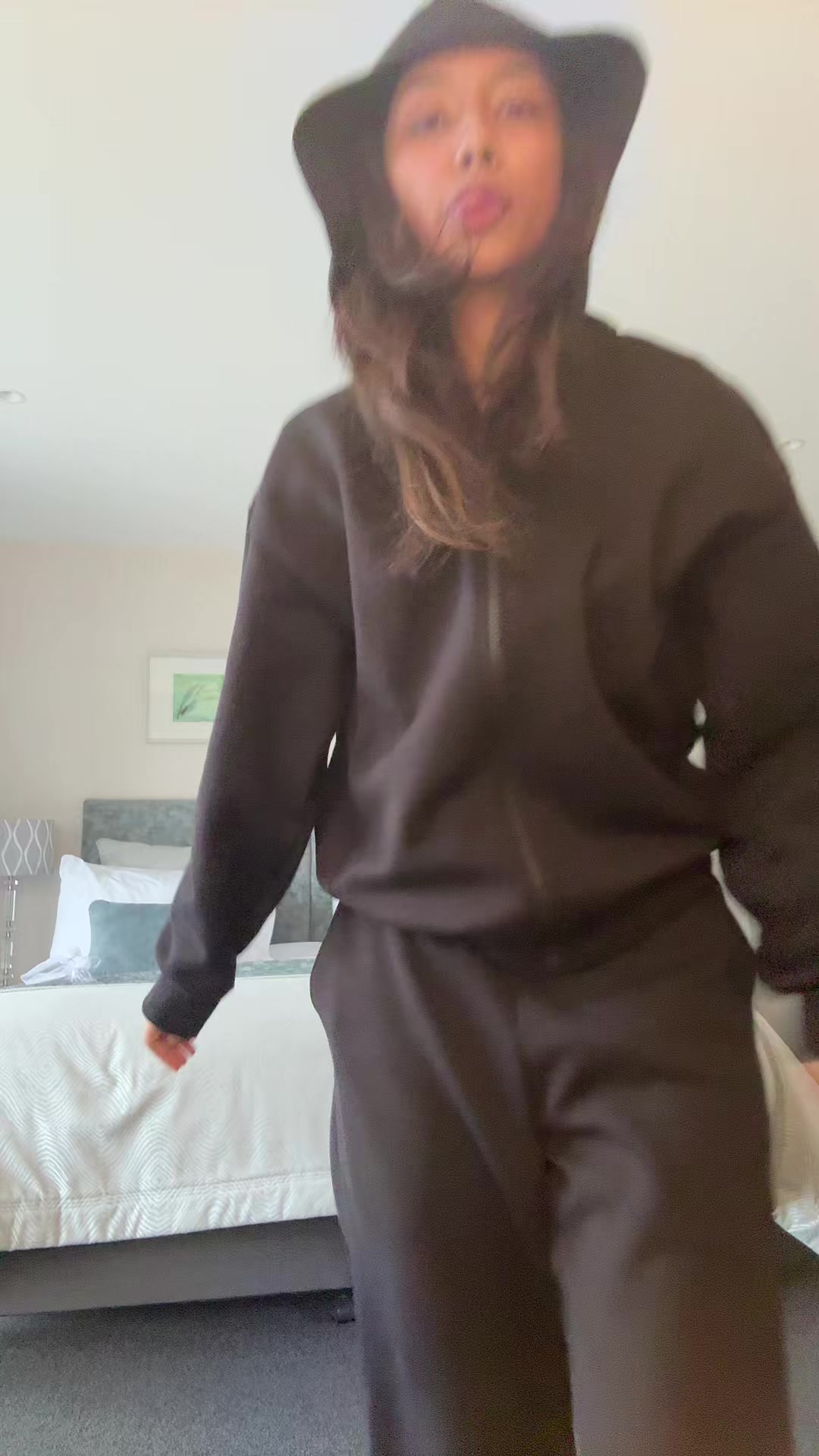 @jazselle ʕ⁎̯͡⁎ʔ༄