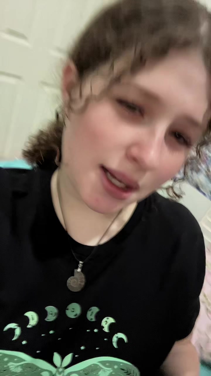 @Maddy ✿🧟♂️🦕💜🃏🚦