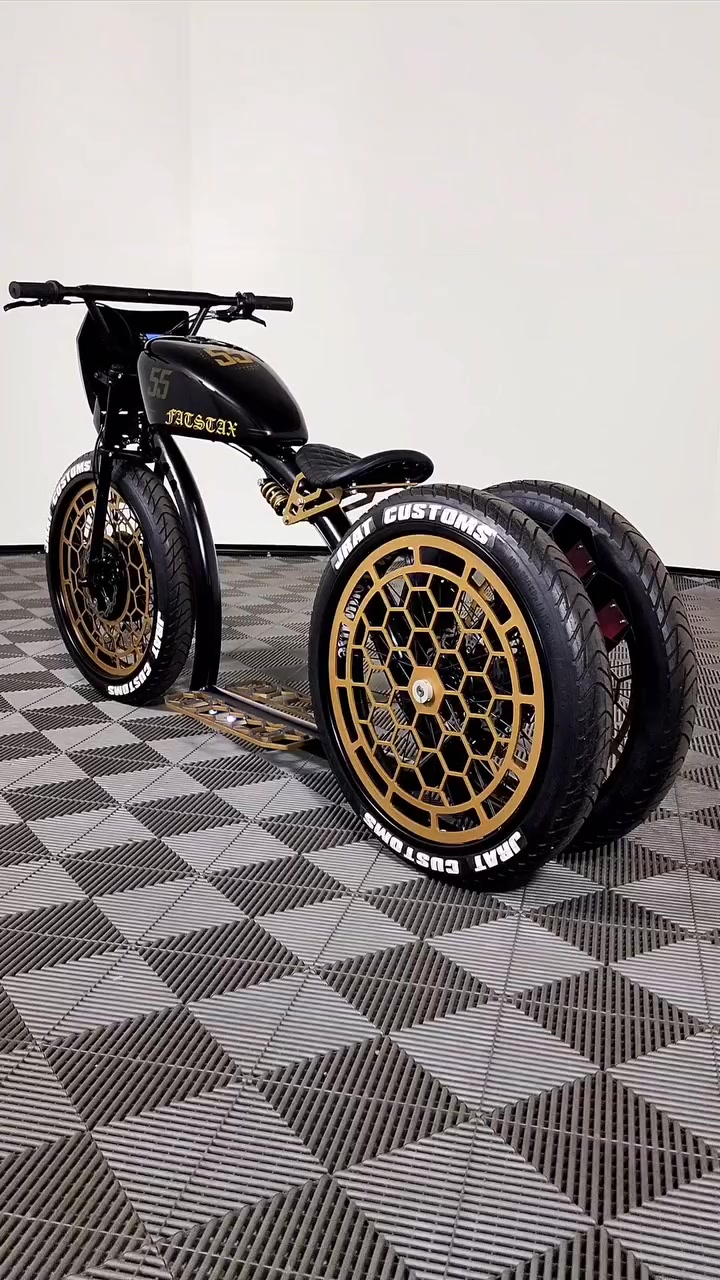 @Jrat Custom E-Bikes