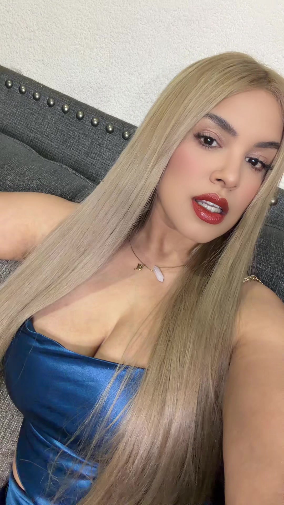 @alejandrasuarez_radio
